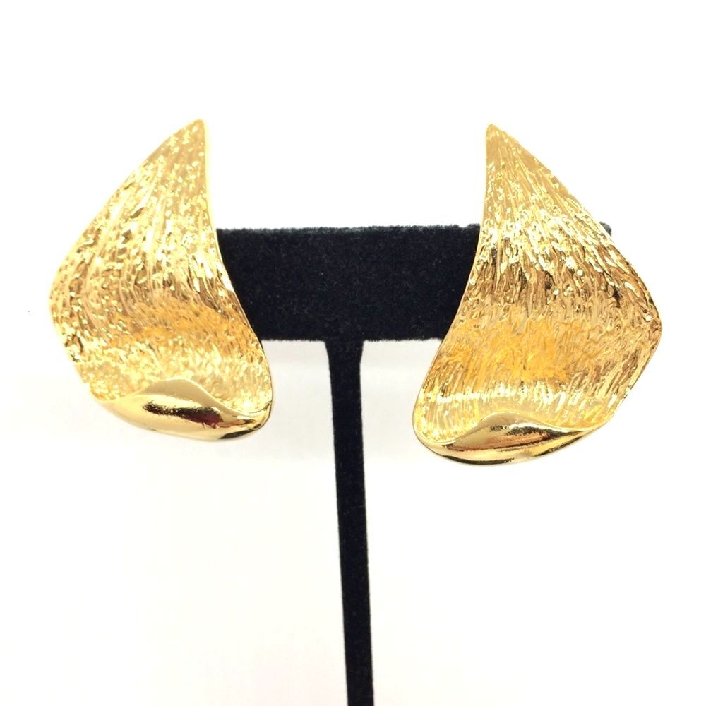 Vintage Gold Tone Earrings Flame Textured Runway Abstract Statement Clip On
